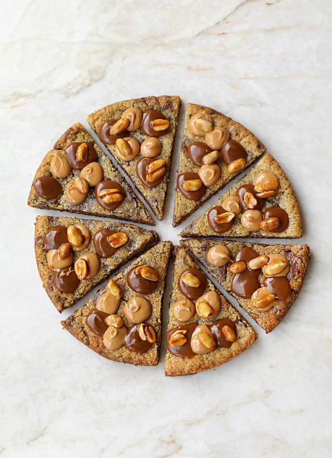 Peanut Cookie Pizza