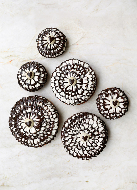 Vanilla Chocolate Flower